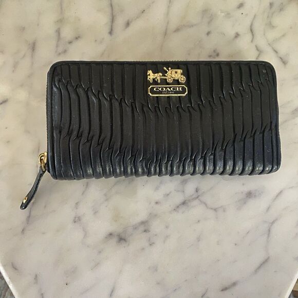 COACH Madison Gathered Leather Large Accordion Zip Around Wallet Black - Picture 2 of 11